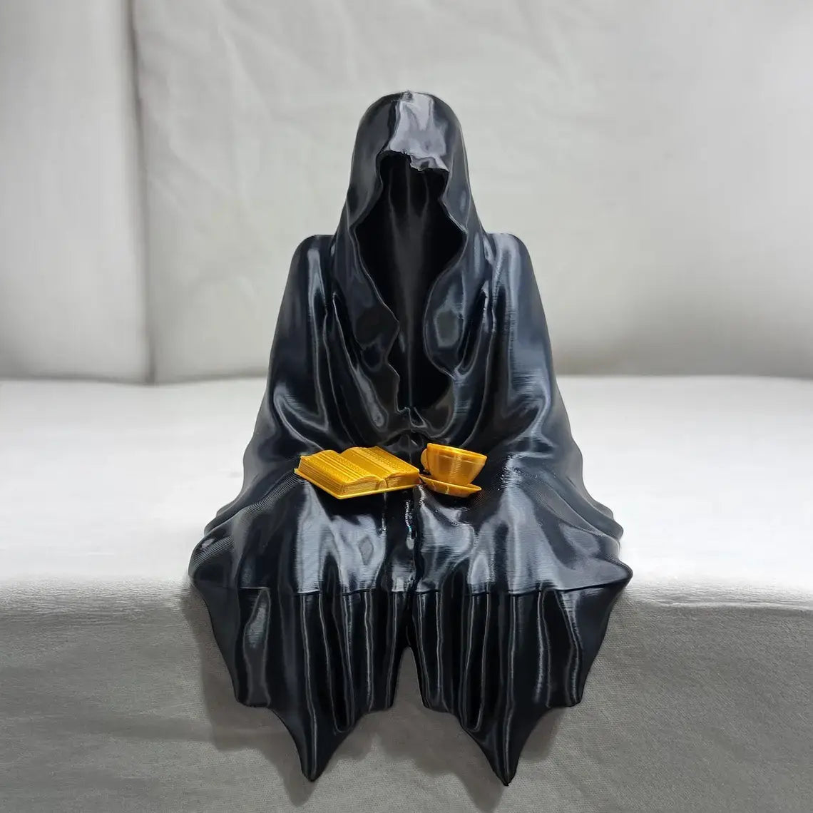 ACOTAR Suriel Inspired 3D Printed Sitting Ghost Statue: Gold / 6"
