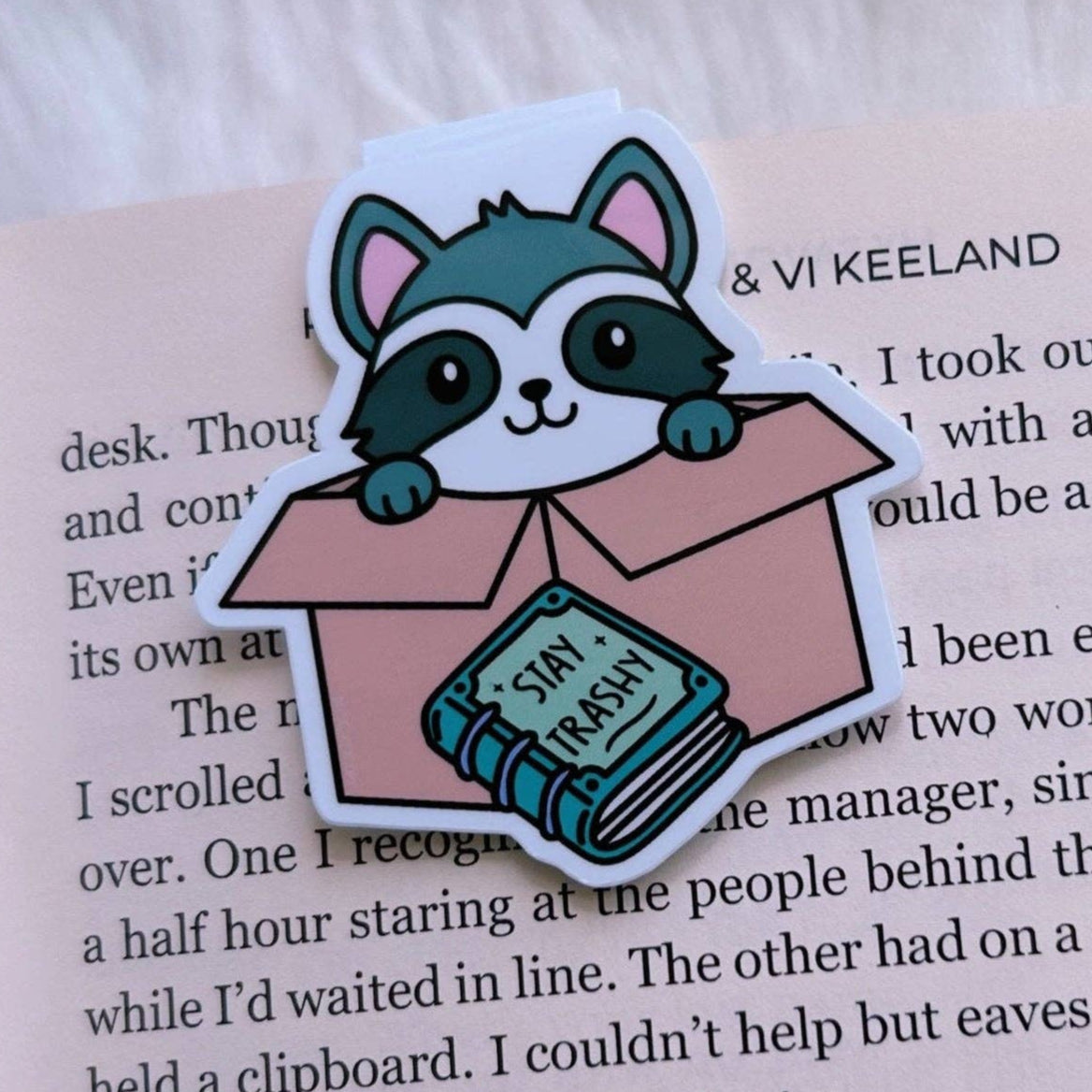 Magnetic Bookmark - Stay Trashy