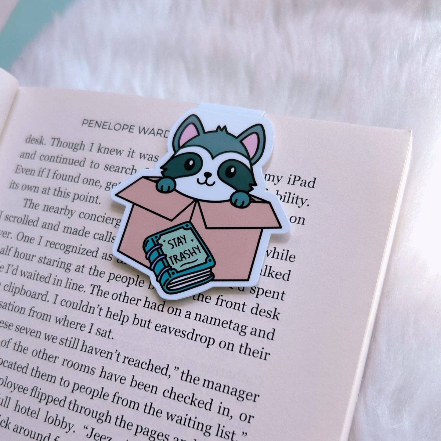 Magnetic Bookmark - Stay Trashy