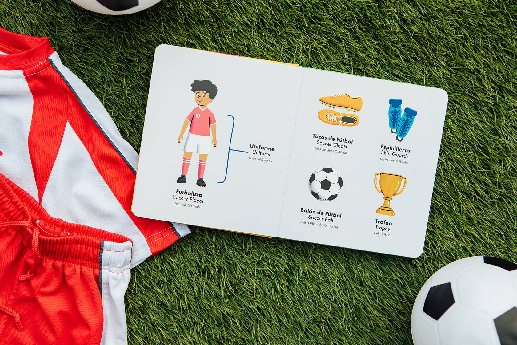 ¡GOOOOL! A Bilingual Book of Soccer