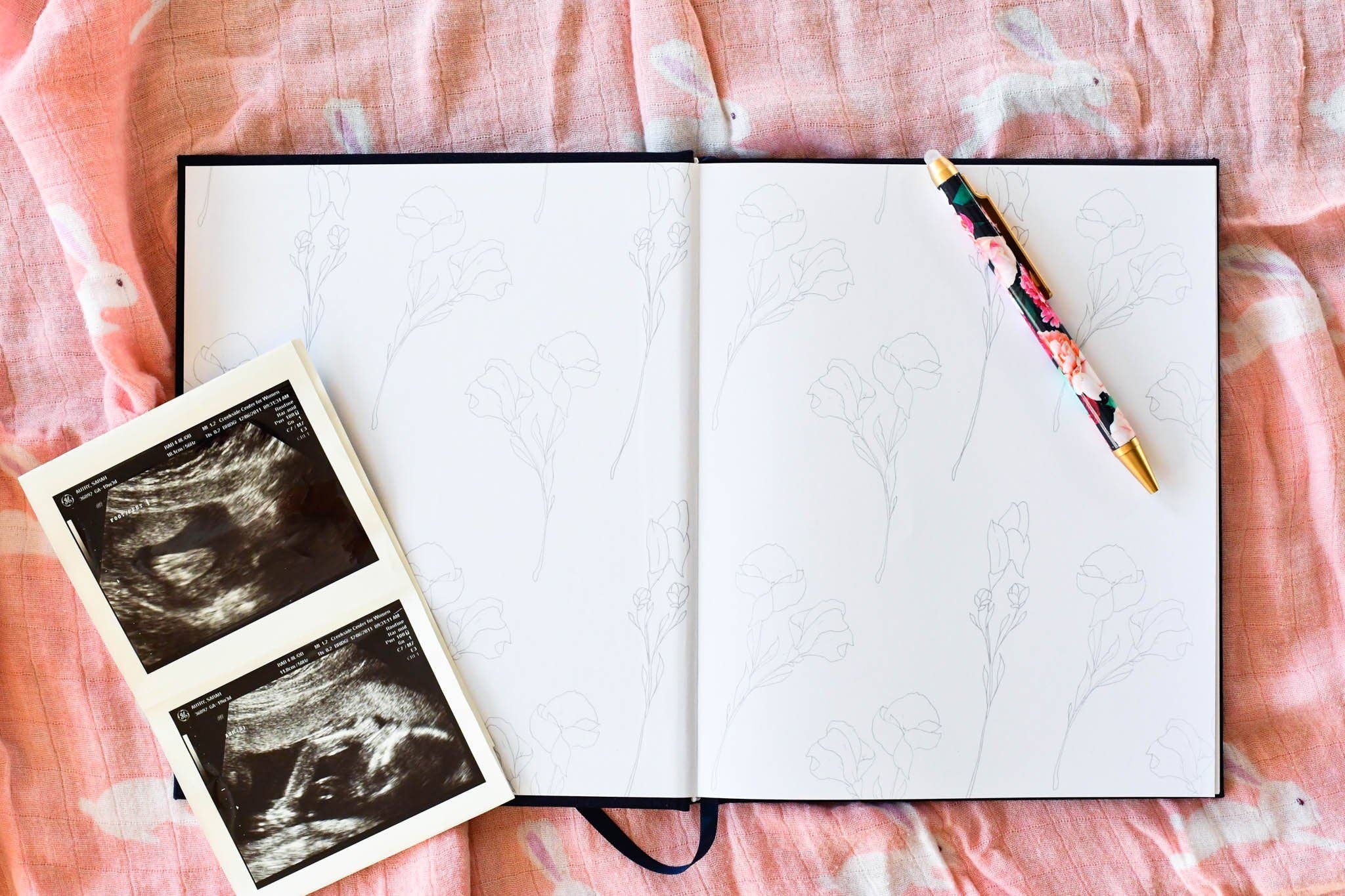 Dear Baby: A Pregnancy Prayer Journal & Memory Book for Moms: Gray