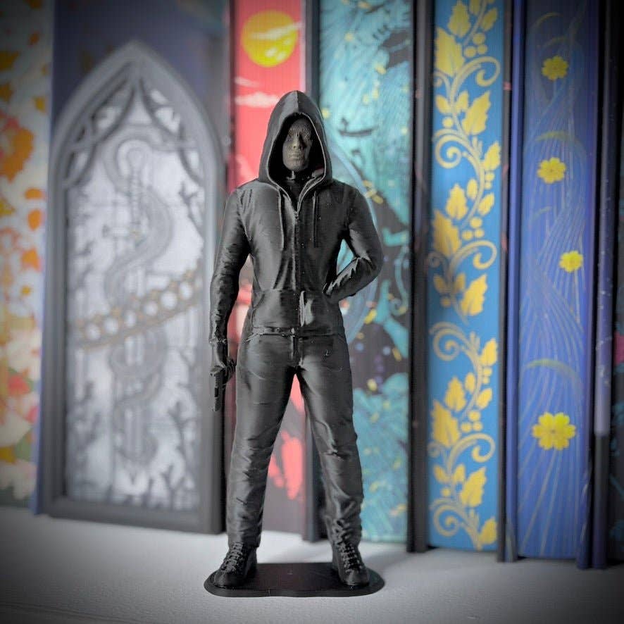 Dark Romance Book Boyfriend Shelf Decor: Blue Mask