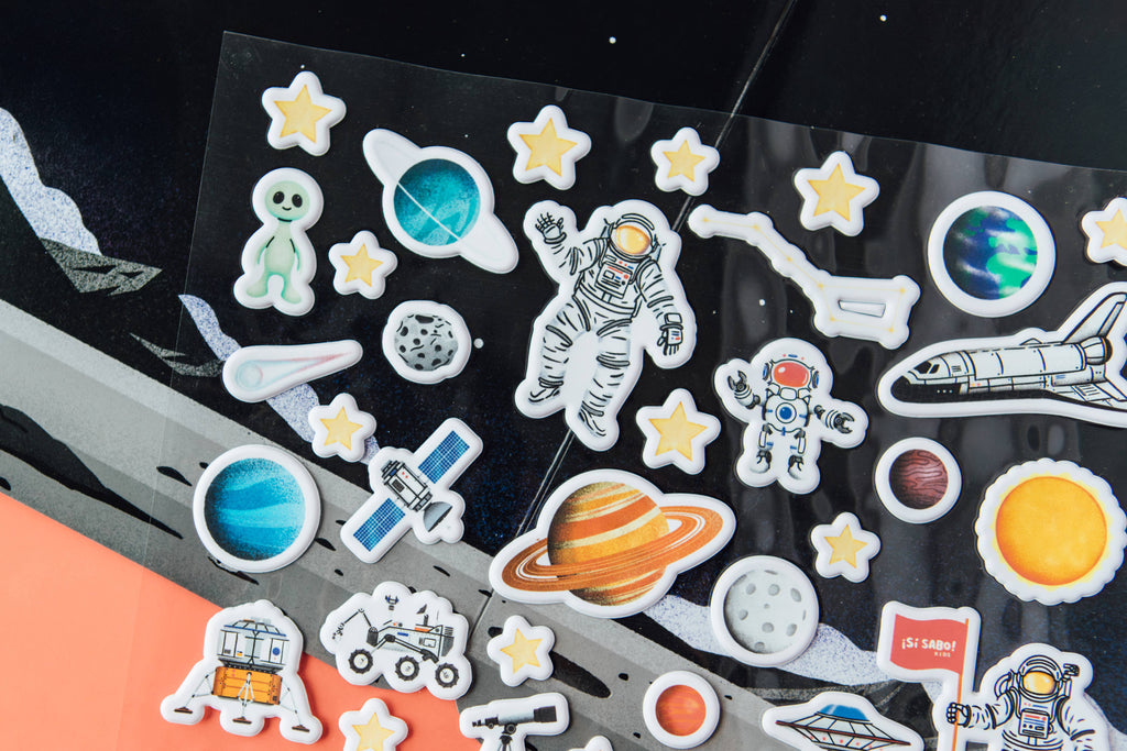 Sí Sabo Galaxy: A Space Bilingual Reusable Sticker Play Set