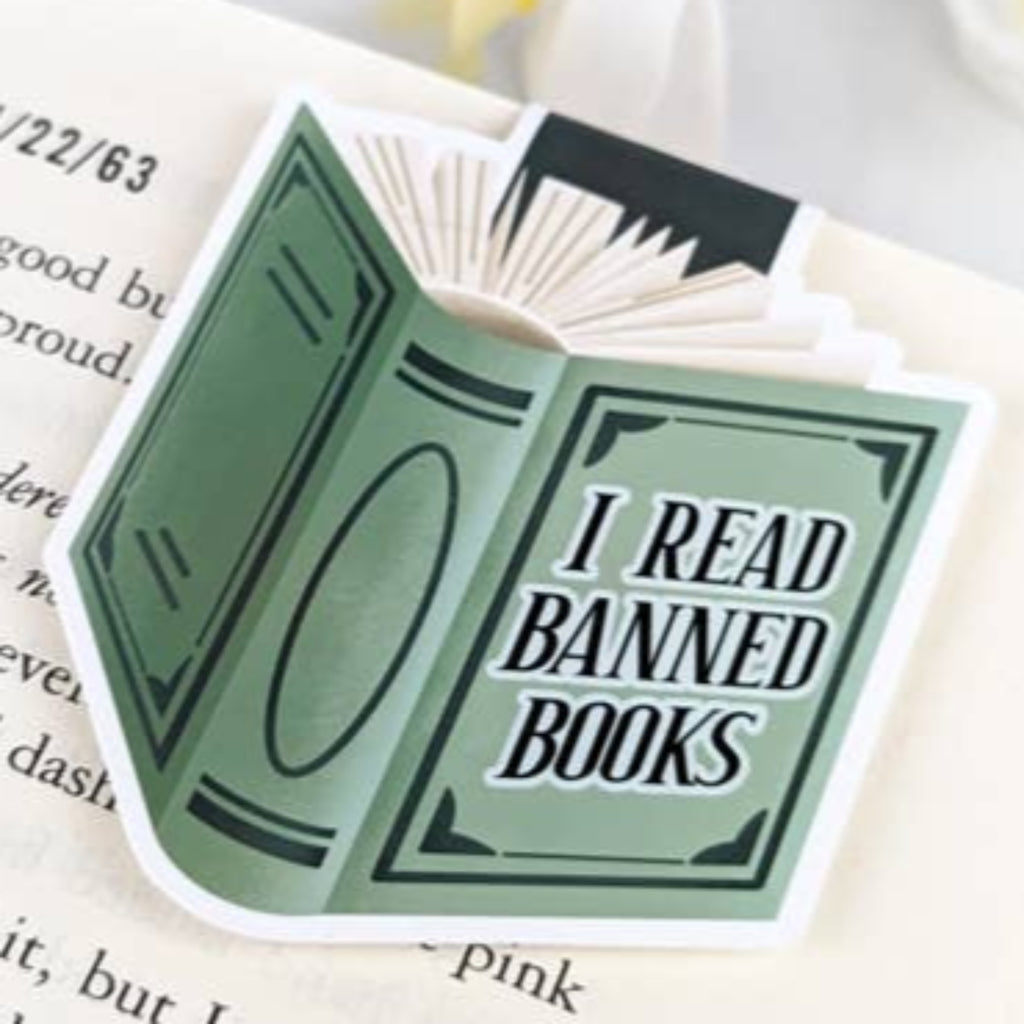 Magnetic Bookmark - I Read Banned Books (green)