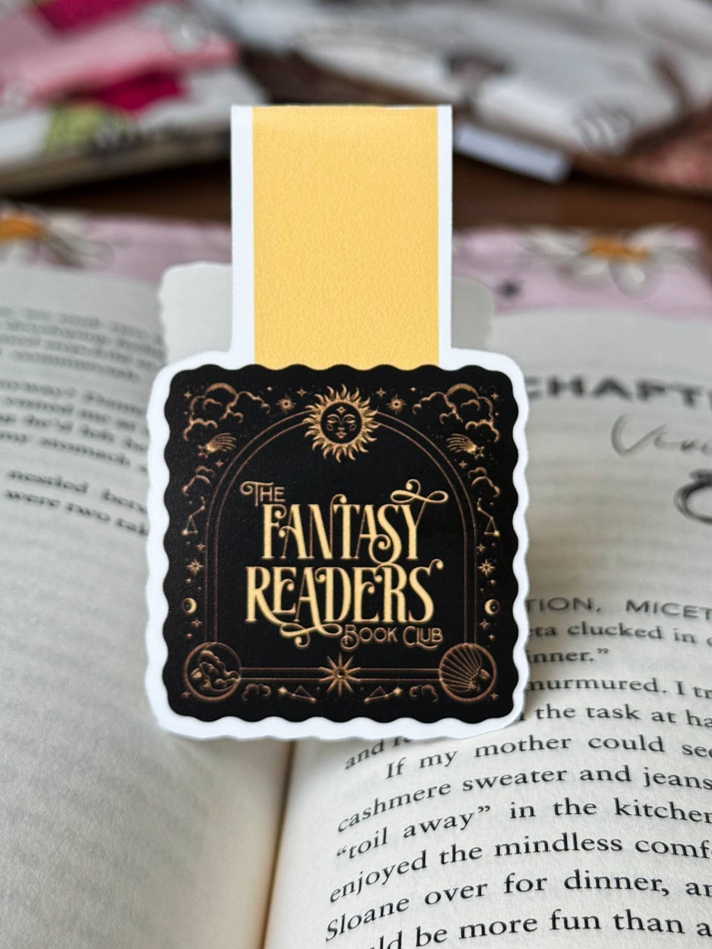 Magnetic Bookmark - Fantasy Reader