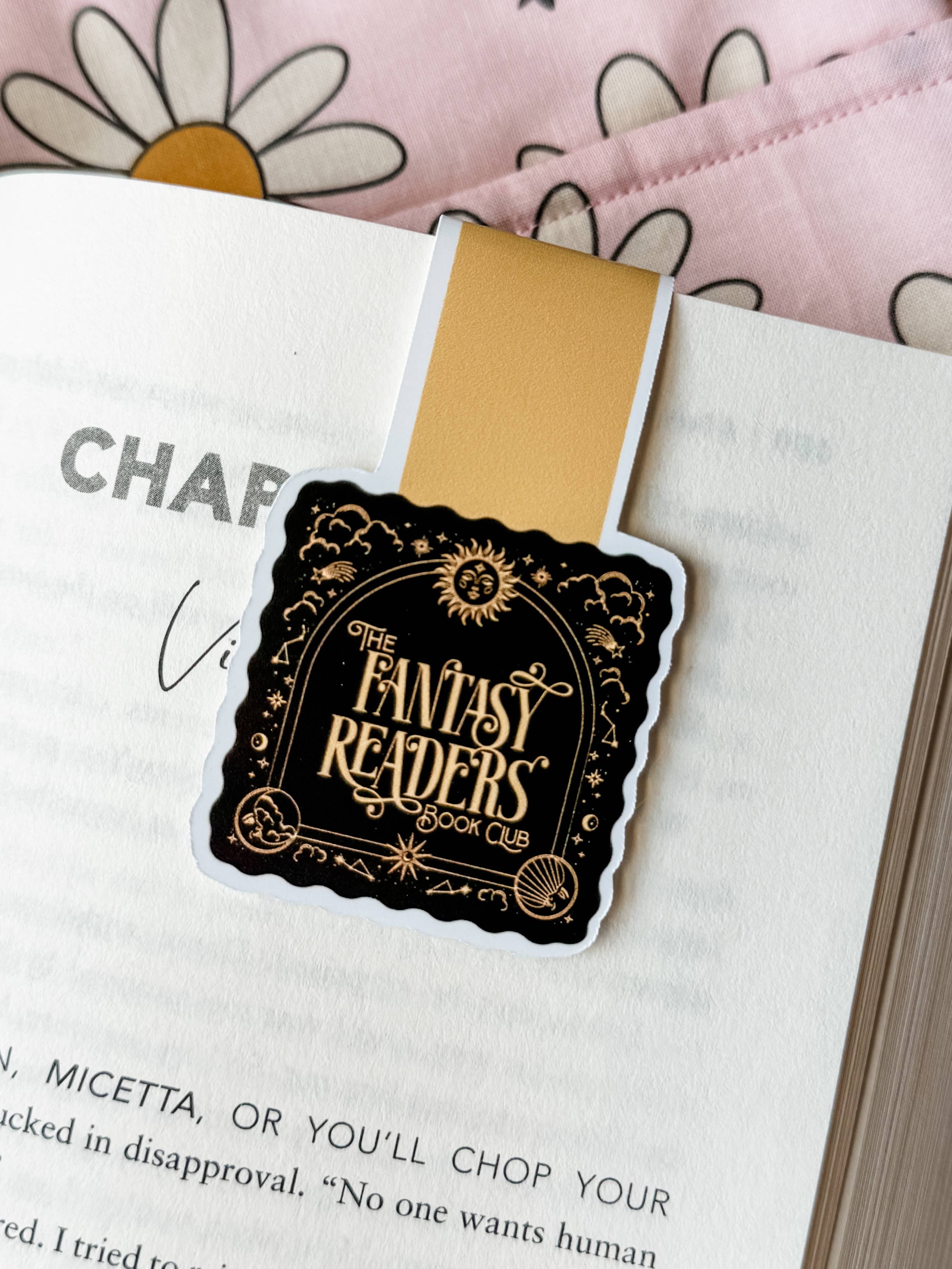 Magnetic Bookmark - Fantasy Reader