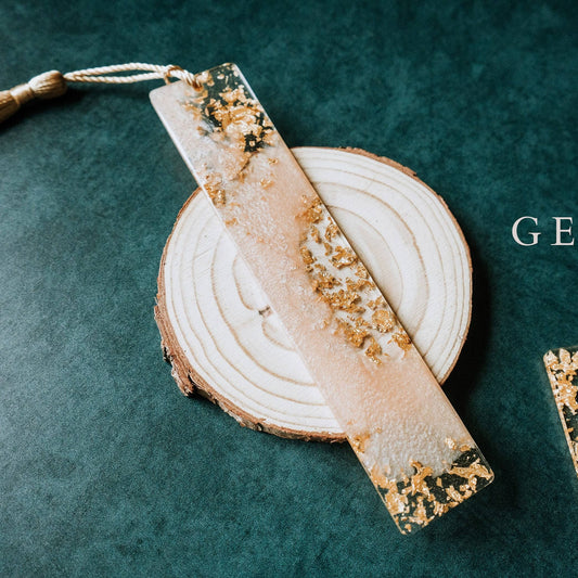 Dege Creative - Peach Geode Resin Bookmark